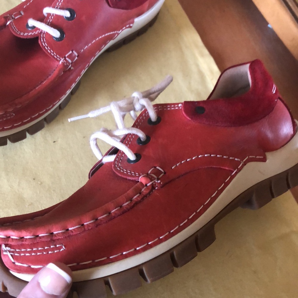 Wolky red boat style shoes - Picture 2 of 9